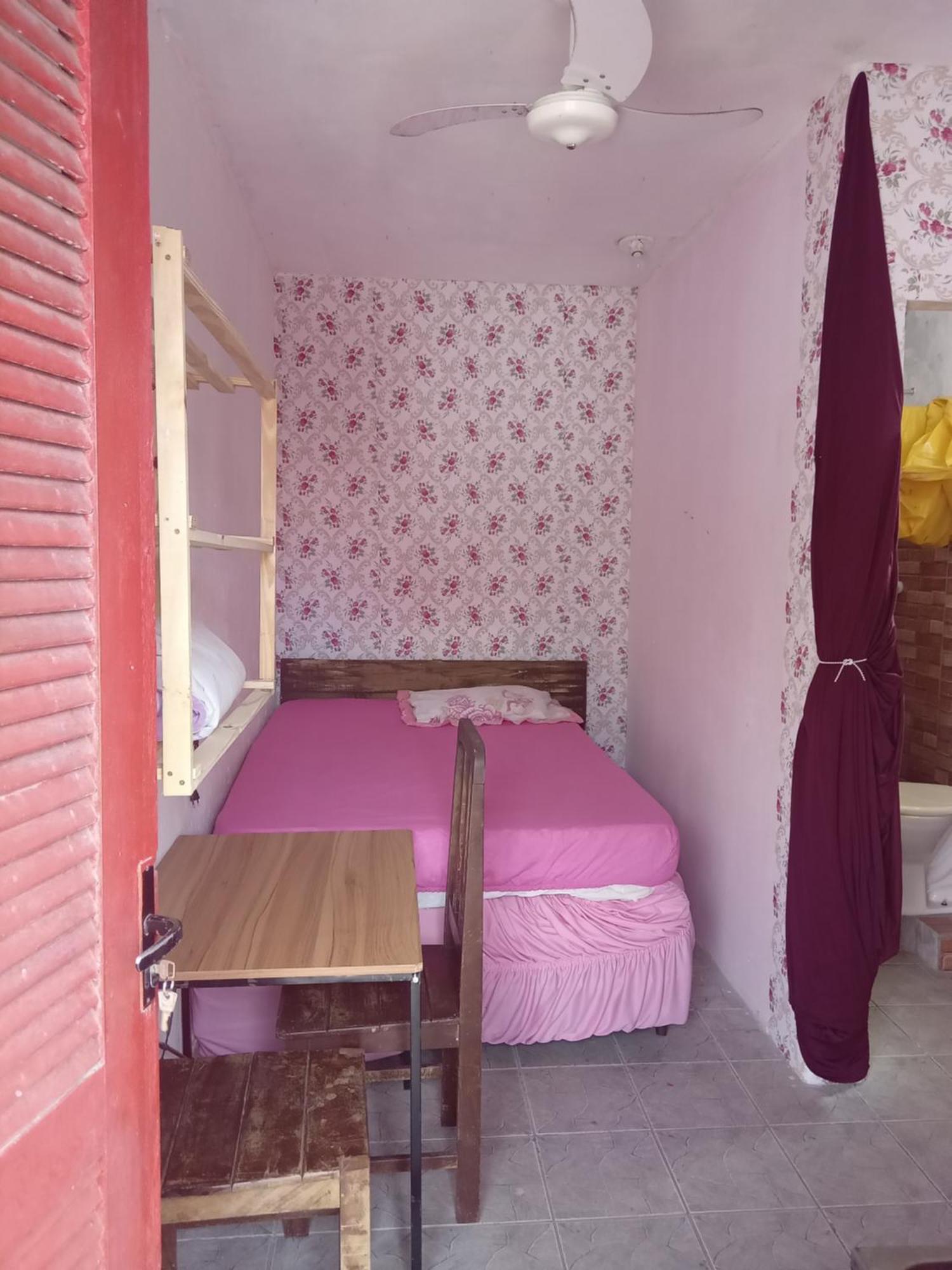 Kitinete Pequena Em Patio Compartilhado Villa Florianópolis Kültér fotó